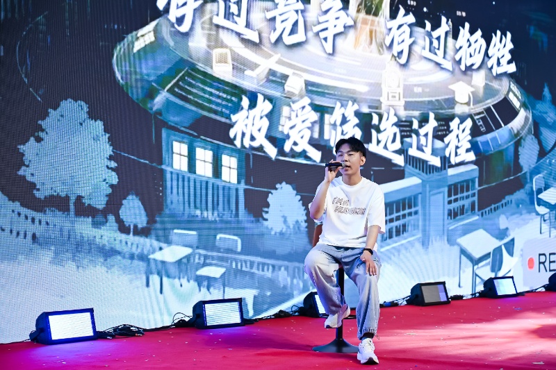 图13+达尔文_resized.jpg
